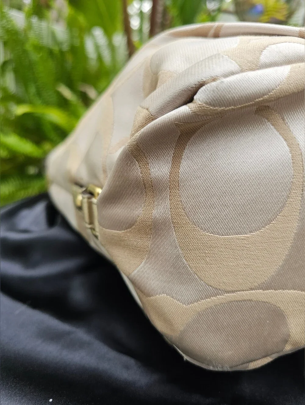 Coach F15679 Signature Optic Soho Hobo Bag Champagne Gold Sateen Jacquard